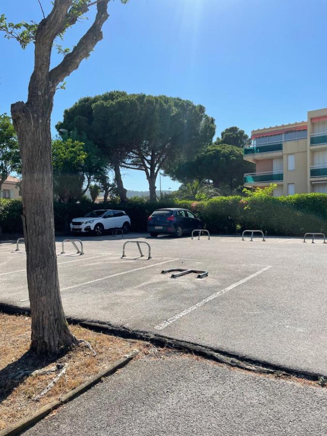 Appart cosy 4 personnes, à 400m de la plage Bormes-les-Mimosas Esterno foto
